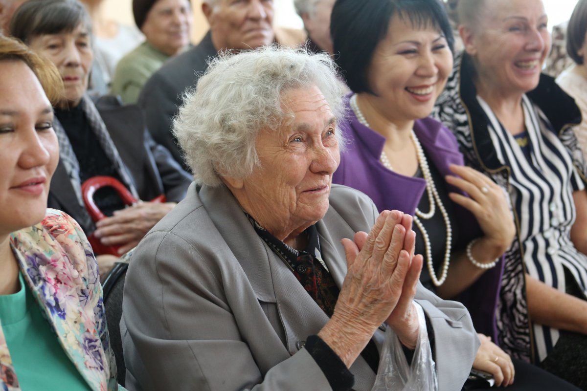 Знакомство Пенсионеров В Казахстан