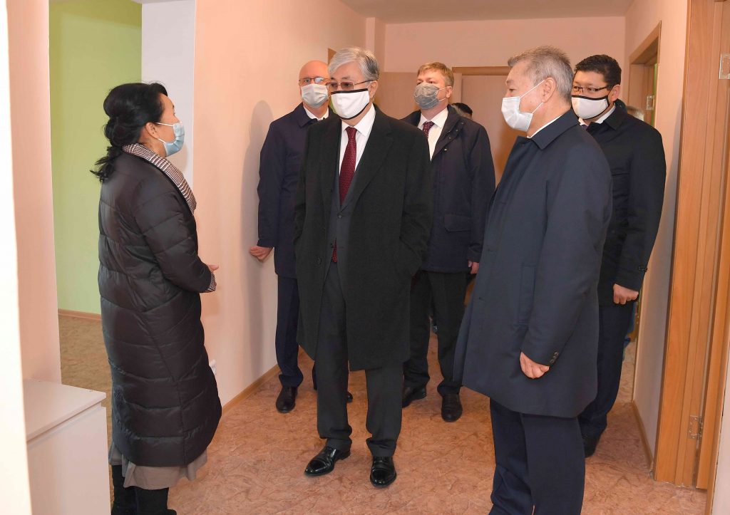 Глава государства посетил микрорайон «Карагайлы» город Семей